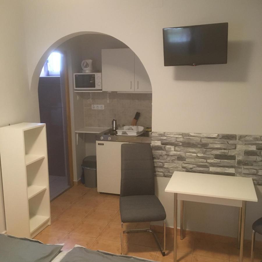 Bakonybél Liliom Vendeghaz酒店 外观 照片